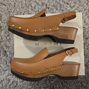 M. Gemi Women's Tan Leather Clogs